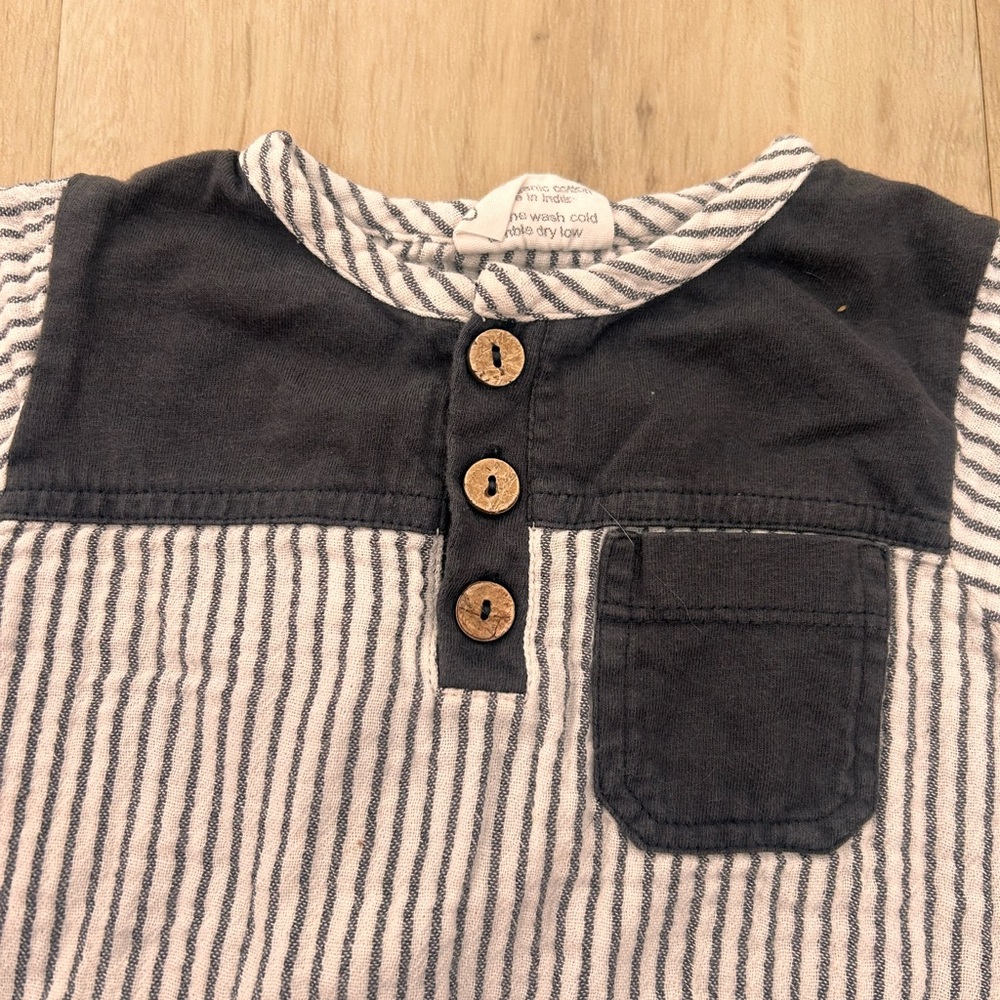 City mouse 100% cotton striped romper size 12-18 months - Picture 2 of 3